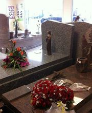 Menuzzo funeraire image 3