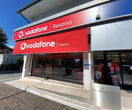 Vodafone Store | Resana immagine 2