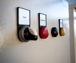 Elektrotechnik Luger Bild 1