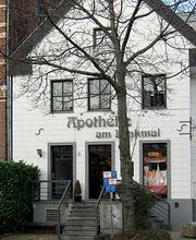 Aussenansicht der Apotheke am Denkmal