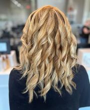 Fantastic Sams Cut & Color image 17