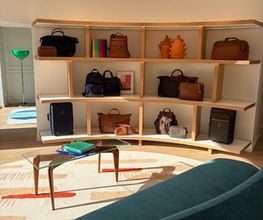 Longchamp image 7
