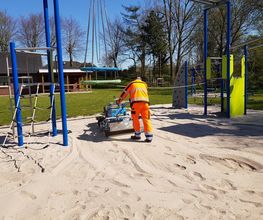 Baby Tapiro Spielplatz