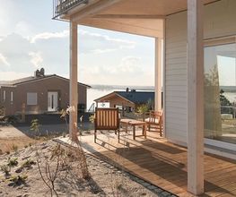 HAUS IM SCHILF Bild 3