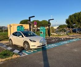Electra Charging Station image 1