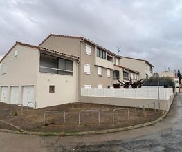 2R Facades image 1