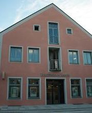 Raiffeisenbank im Oberpfälzer Jura eG - Geschäftsstelle Hemau Bild 2