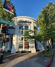 Crate & Barrel image 3