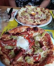 Bella Pizza image 1