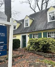 Daniel Metcalf, Finn Family Group of Perennial Real Estate image 4