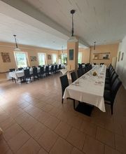 Großer Gastraum, Feierlichkeit für 50 Personen