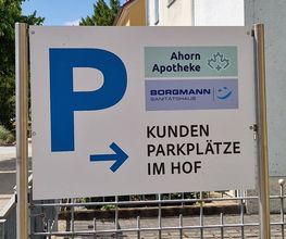 Aussenansicht der Ahorn-Apotheke