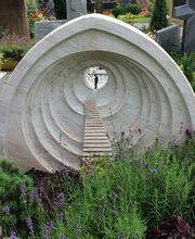 Rafael Häfliger Bildhauer & Plastiker GmbH Bild 4