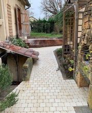 Espaces Verts Beaujolais image 14