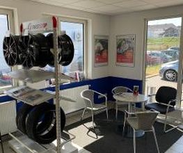 First Stop Reifen Auto Service Bild 6