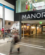 MANOR La Chaux-de-Fonds Bild 1