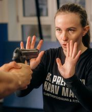 Schusswaffenbedrohung - Be Prepared Krav Maga | Selbstverteidigungsschule in Offenbach am Main