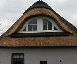 Reetdachdeckerei Suhr GmbH Bild 1