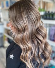 Fantastic Sams Cut & Color image 17