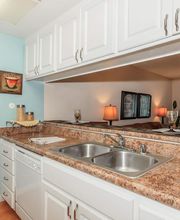 Briarwood Apartments image 10