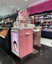 Brow Bar Benefit Cosmetics immagine 14