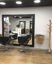 Adel'In Coiffure image 3