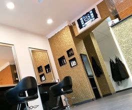 Salon Maju Bild 23