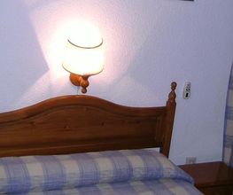 hostal-alicante-en-granada-02.jpeg