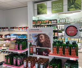 Yves Rocher image 6