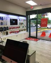 uBreakiFix - Phone and Computer Repair image 17