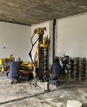 Nachgründung im Bestand an der Uni Oldenburg
Mittels Kellerbohrgerät wurden hier GEWI-Pfähle innerhalb des Gebäudes sauber realisiert.