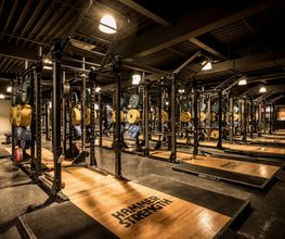 Fitness First Ingolstadt - Squat Racks
