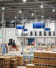 Hallen-Staubabsauganlage DFI 8500 reduziert das Staubaufkommen im Distributionszentrum von Welkoop um über 75%.
