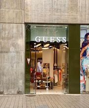GUESS imagen 5