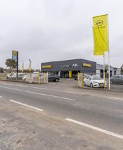 OPEL Garage Automobiles Sèvre et Loire Agent ASL image 5