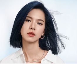 Studiorelookinghair image 5