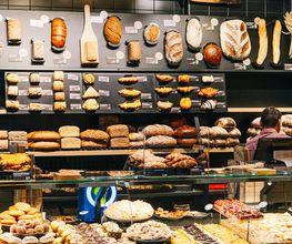 Junge Die Bäckerei. Bild 7