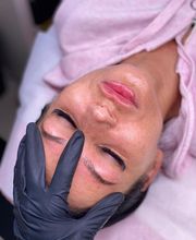 Beauty Salon by Barbora Porsova Bild 9