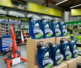 Nos lave-glaces haut de gamme vous assurent une vision impeccable sur la route.