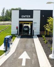 
Get a car wash at Splash In located at 24755 Gum Spring Rd, Chantilly, VA! Don’t forget to grab some food inside at our café!