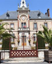 Mairie - Brou image 1
