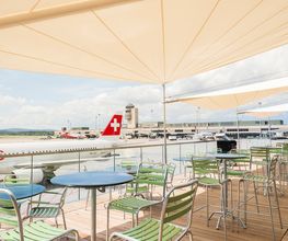 Sportsbar & Terrasse Bild 7