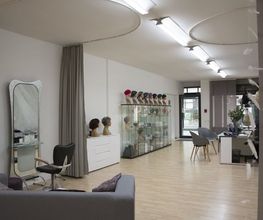 das Perückenhaus Basel, Alessandra Audiberti Bild 1