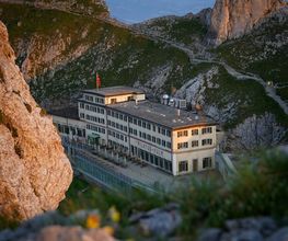 Hotel Pilatus-Kulm im Sommer