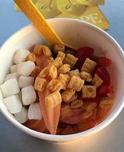 Yogurtland Hesperia image 4
