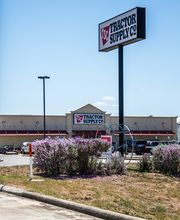 Nearest Intersection and/or Pylon Signage