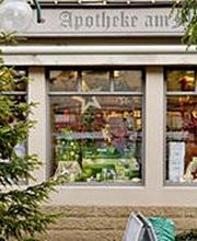 Aussenansicht der Apotheke am Markt Plochingen - seit 1853 Dieter Laccorn, Pächter: Eberhard Laccorn