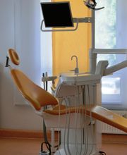 Zahnarztpraxis Dr. med. dent. Uta Wolff Bild 2