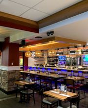 Lake Wine Kitchen + Bar image 10