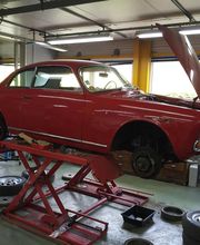 Retro Classic Auto image 6